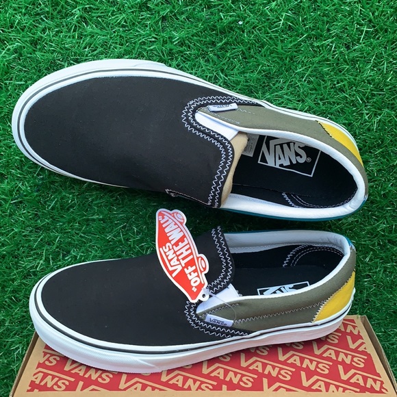 VANS CLASSIC SLIP ON ZIG ZAG MULTI/TRUE WHITE WMNS - Picture 13 of 16